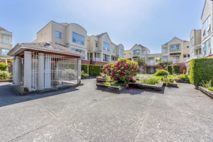 Outdoor Kitchen Photo of 384 8333 Jones Road, Richmond, BC