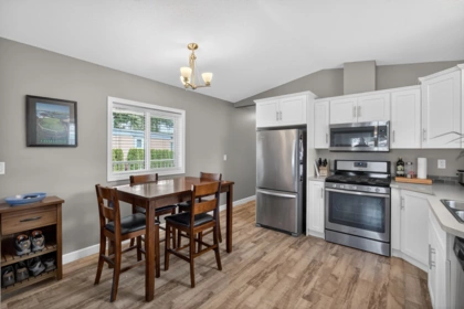 Primary Bedroom Photo of 17 24330 Fraser Highway, Langley, BC