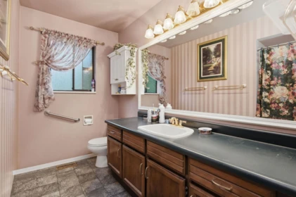 Guest Bathroom Photo of 8285 Burnlake Drive, Burnaby, BC