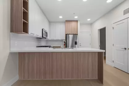 Kitchen Island Photo of 102 14022 North Bluff Road, White Rock, BC