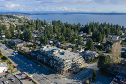 Swimming Pool Photo of 102 14022 North Bluff Road, White Rock, BC