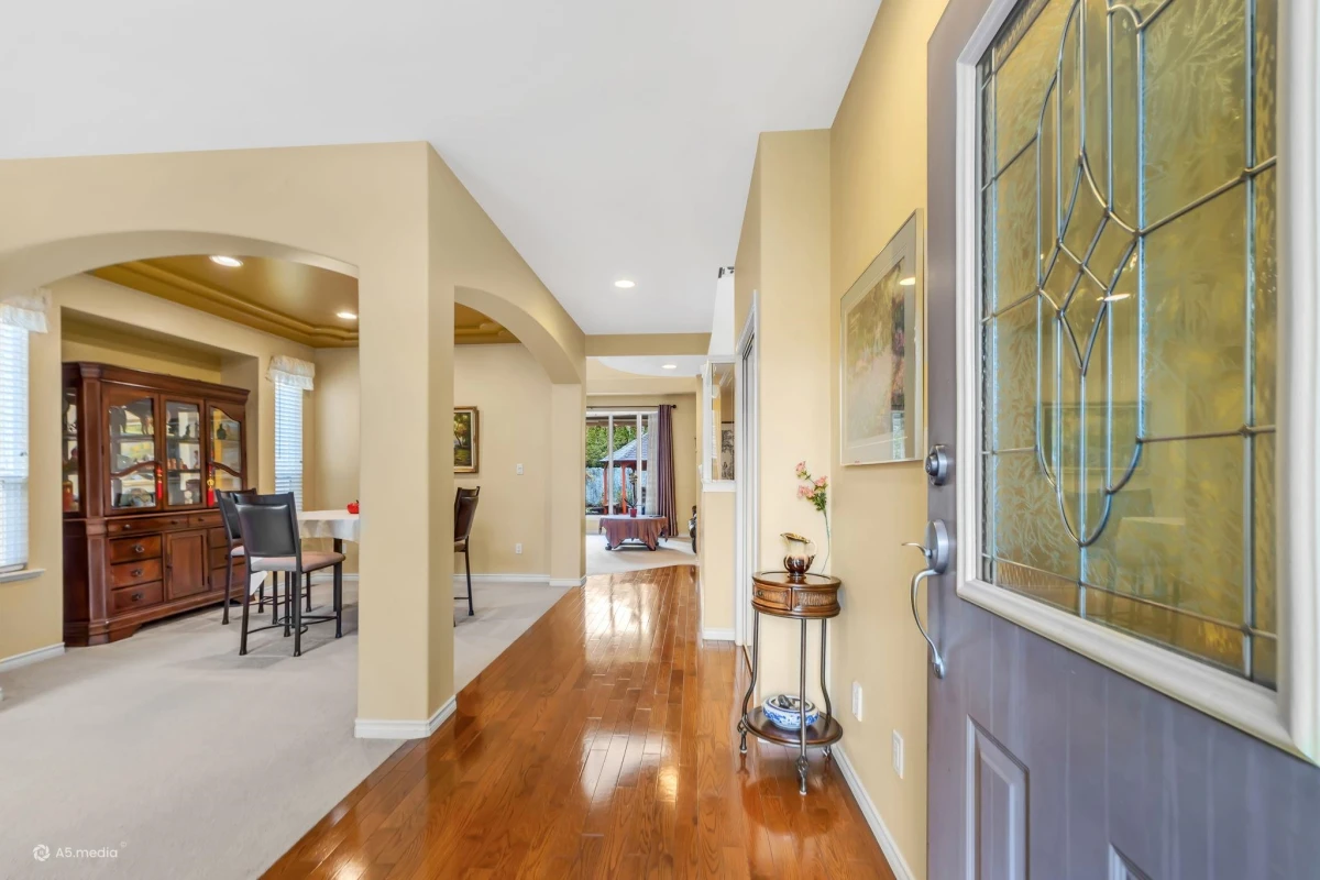Dining Area Photo of 14662 73 Avenue, Surrey, BC