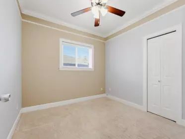 Entry Foyer Photo of 6080 Mckee Street, Burnaby, BC