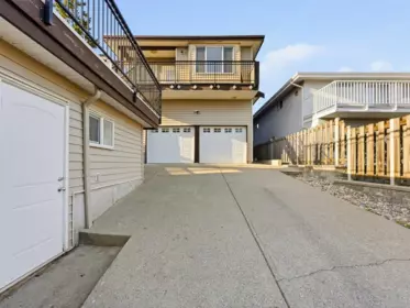 Outdoor Kitchen Photo of 6080 Mckee Street, Burnaby, BC