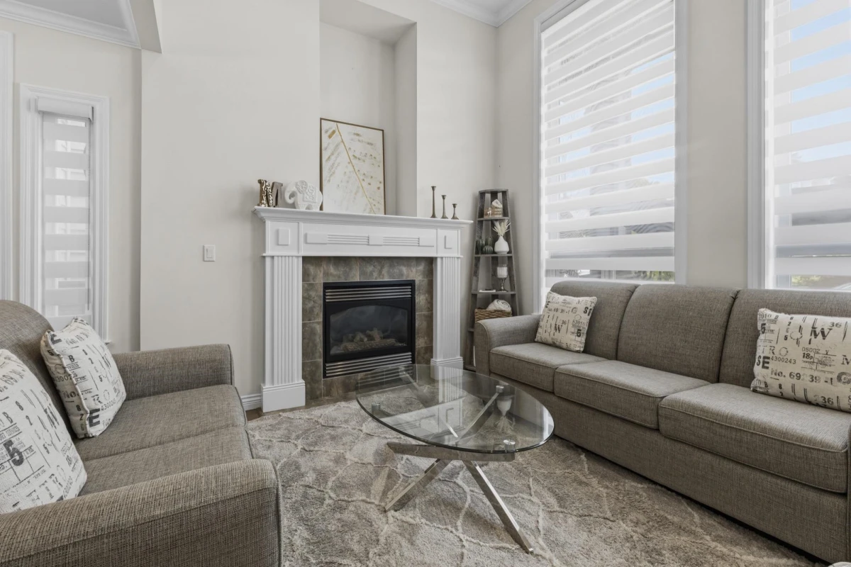 Dining Area Photo of 14732 71a Avenue, Surrey, BC
