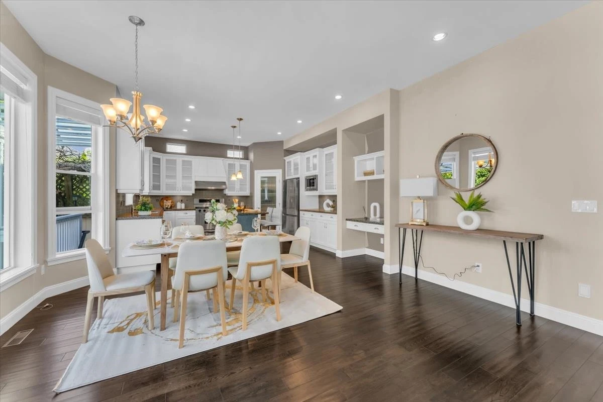 Family Room Photo of 16261 25 Avenue, Surrey, BC