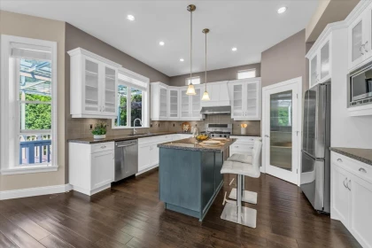 16261 25 Avenue, Surrey, BC, Surrey — Single Family Residence for sale