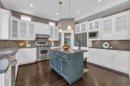 Kitchen Photo of 16261 25 Avenue, Surrey, BC