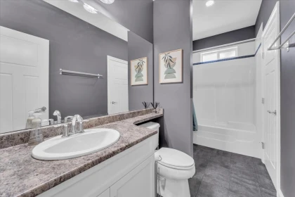 Mudroom Photo of 16261 25 Avenue, Surrey, BC