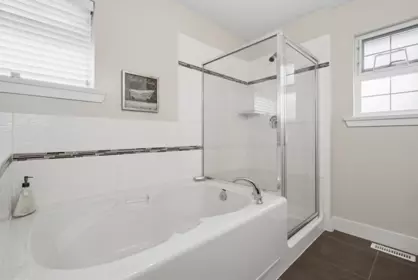 Hallway Photo of 7775 170 Street, Surrey, BC
