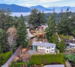 6220 Summit Avenue, West Vancouver, BC, West Vancouver — Single Family Residence for sale