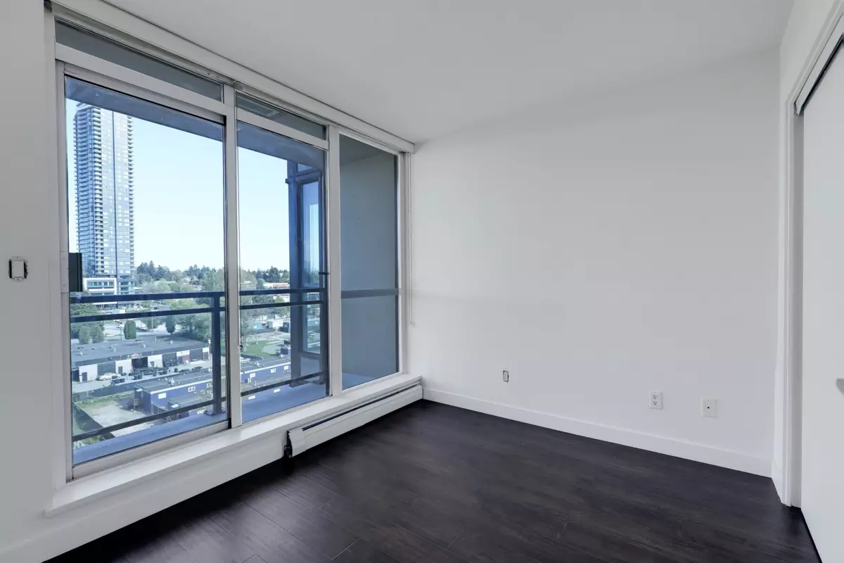 Dining Area Photo of 1011 10777 University Drive, Surrey, BC