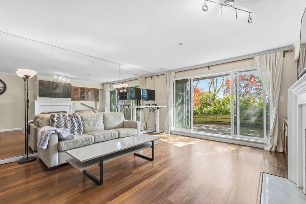 Living Room Photo of 3 2150 SE Marine Drive, Vancouver, BC