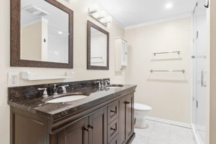 Guest Bathroom Photo of 3 2150 SE Marine Drive, Vancouver, BC