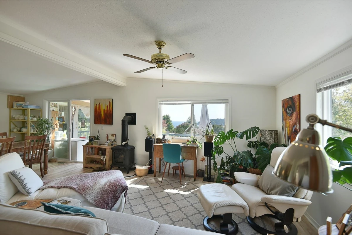Family Room Photo of 6217 Bligh Road, Sechelt, BC