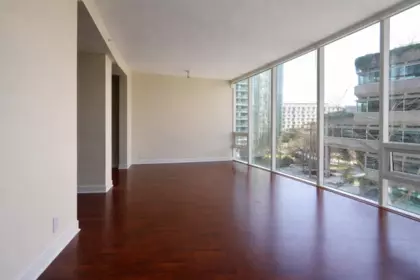 Walk-In Closet Photo of 502 1277 Melville Street, Vancouver, BC