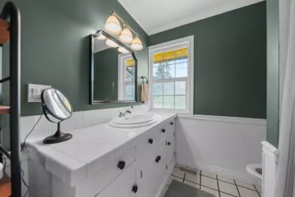 Basement Recreation Room Photo of 24985 32 Avenue, Langley, BC