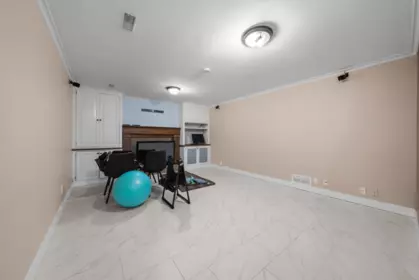 Laundry Room Photo of 24985 32 Avenue, Langley, BC