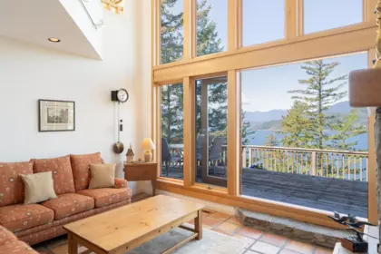520 Smugglers Cove Road, Bowen Island, BC, Bowen Island — Single Family Residence for sale