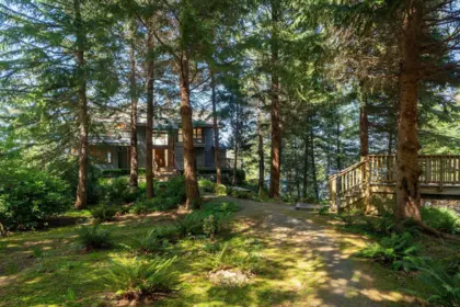 Hot Tub / Spa Photo of 520 Smugglers Cove Road, Bowen Island, BC