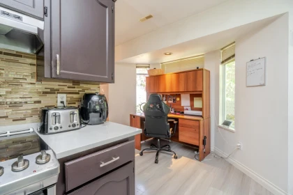 Laundry Room Photo of 20 32311 Mcrae Street, Mission, BC