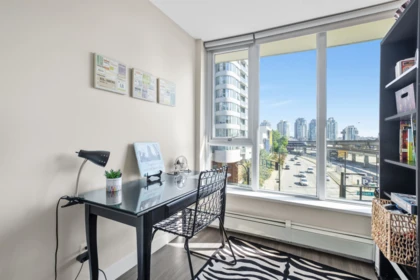 Breakfast Nook Photo of 305 689 Abbott Street, Vancouver, BC