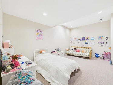 Hallway Photo of 3022 Plateau Boulevard, Coquitlam, BC