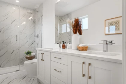 Guest Bathroom Photo of 9 20645 68 Avenue, Langley, BC