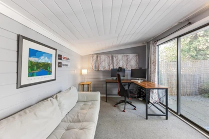 Hot Tub / Spa Photo of 12272 Agar Street, Surrey, BC