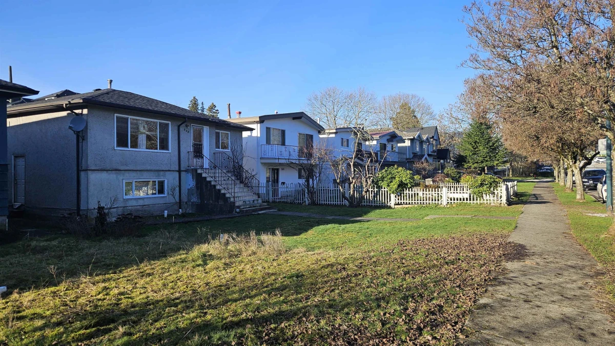 Family Room Photo of 543 Rupert Street, Vancouver, BC