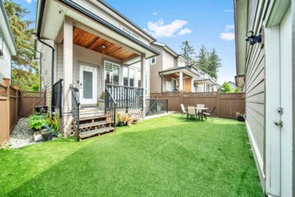 Front Yard Photo of 2525 168 Street, Surrey, BC