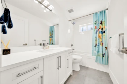 Loft / Bonus Room Photo of 2525 168 Street, Surrey, BC