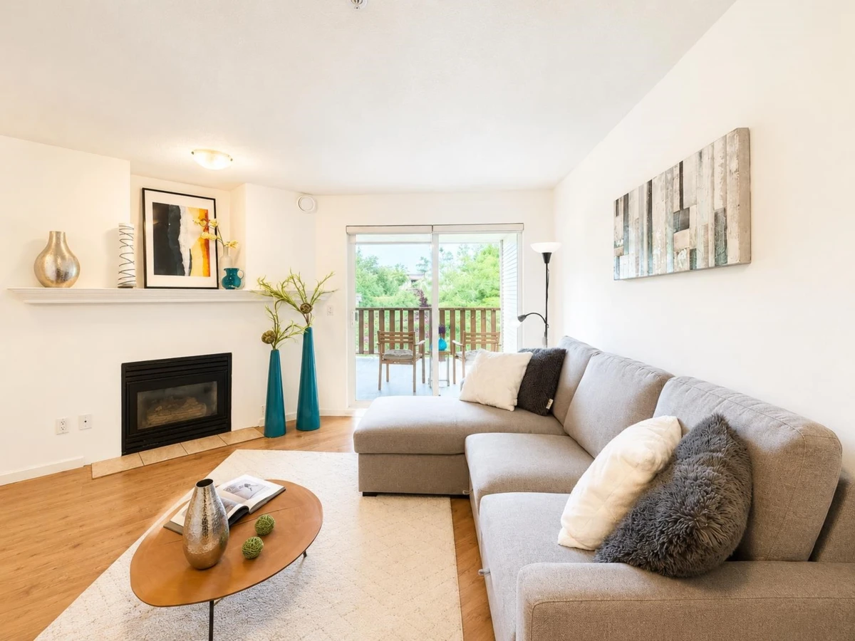 Family Room Photo of 323 5600 Andrews Road, Richmond, BC