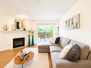 323 5600 Andrews Road, Richmond, BC, Richmond — Apartment/Condo for sale