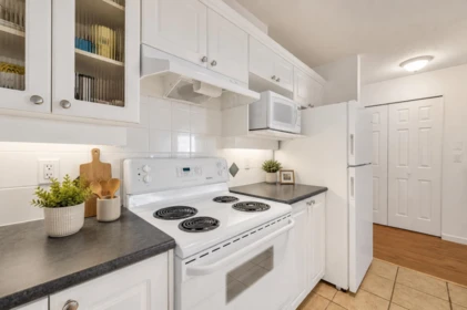 Kitchen Island Photo of 323 5600 Andrews Road, Richmond, BC