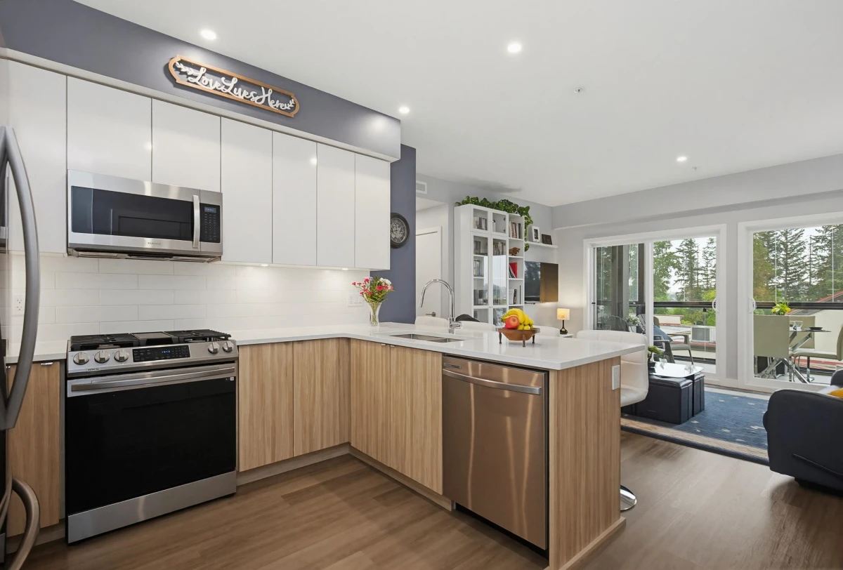 Dining Area Photo of 505 2649 James Street, Abbotsford, BC