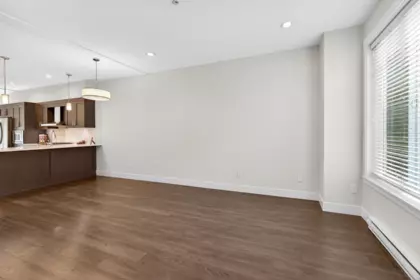 Kitchen Island Photo of 34 21150 76a Avenue, Langley, BC