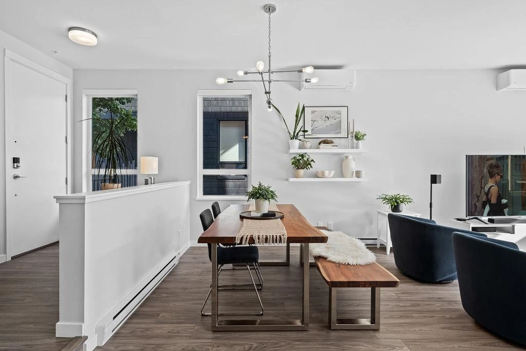 Dining Area Photo of 41249 Highline Place, Squamish, BC