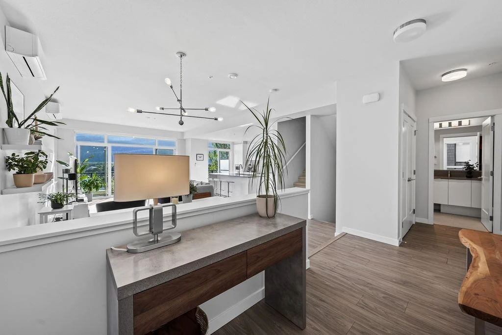 Family Room Photo of 41249 Highline Place, Squamish, BC