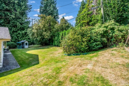 Swimming Pool Photo of 410 Hadden Drive, West Vancouver, BC