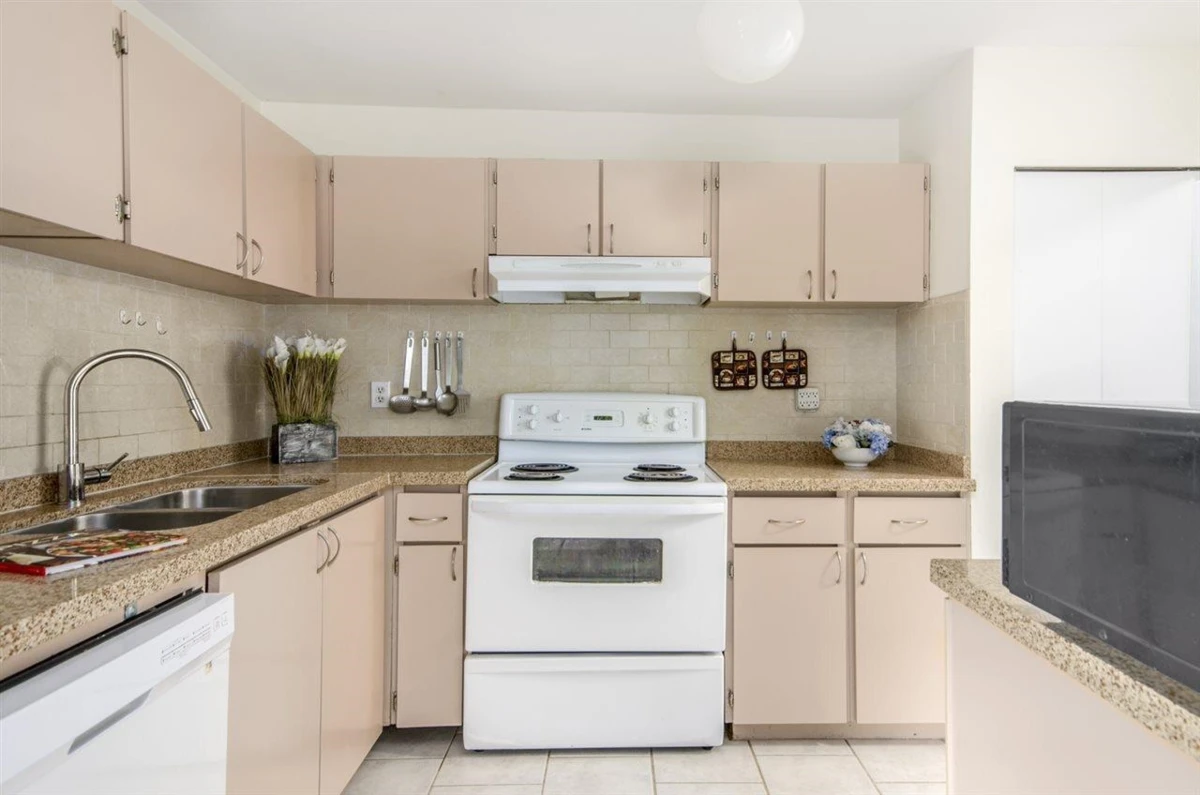 Dining Area Photo of 123 8700 Ackroyd Road, Richmond, BC