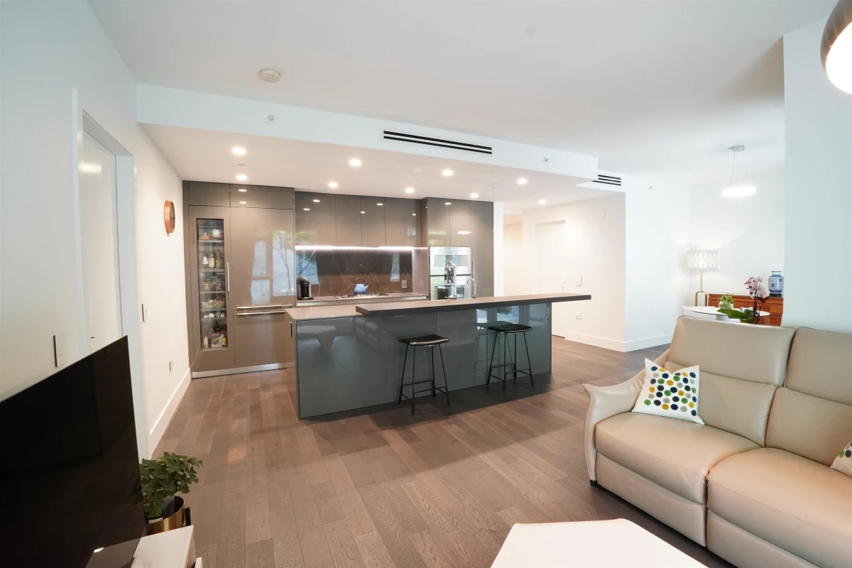Living Room Photo of 102 375 W 59th Avenue, Vancouver, BC