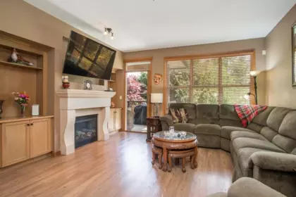 Breakfast Nook Photo of 28 24185 106b Avenue, Maple Ridge, BC