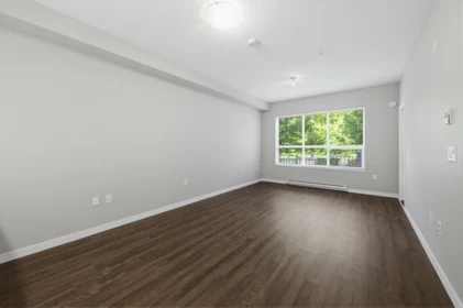 105 6490 194 Street, Surrey, BC, Surrey — Apartment/Condo for sale