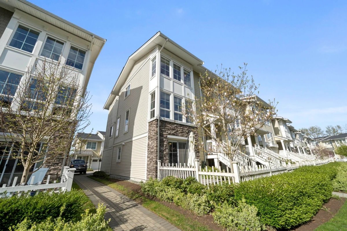 Exterior Rear Photo of 67 5551 Admiral Way, Delta, BC