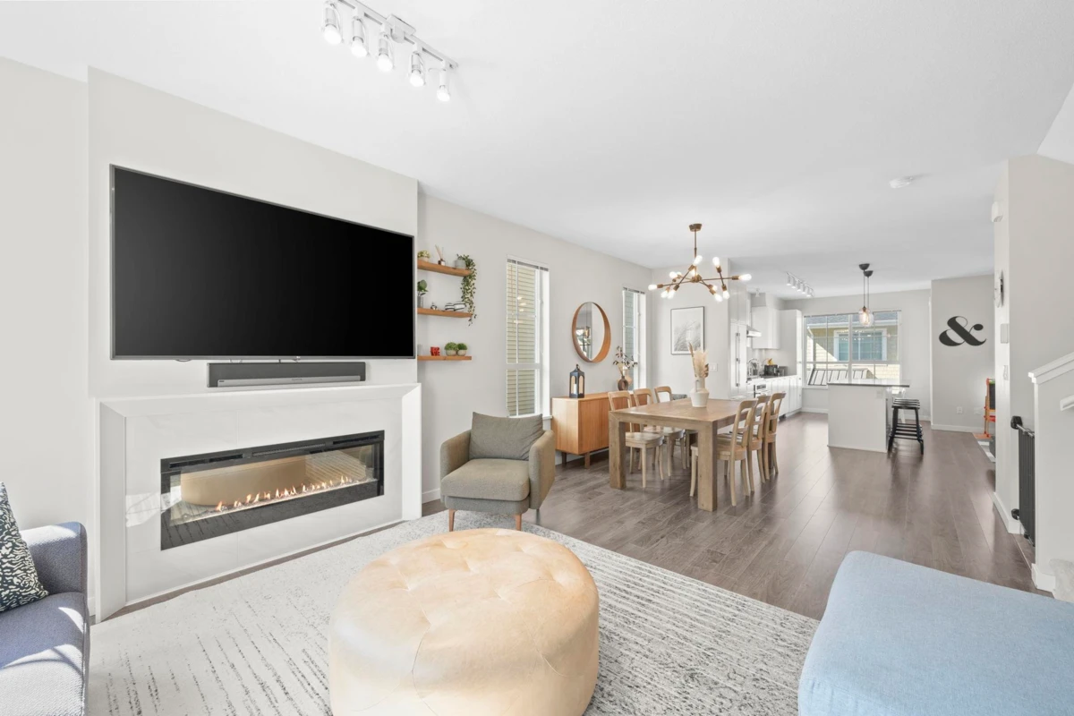 Family Room Photo of 67 5551 Admiral Way, Delta, BC