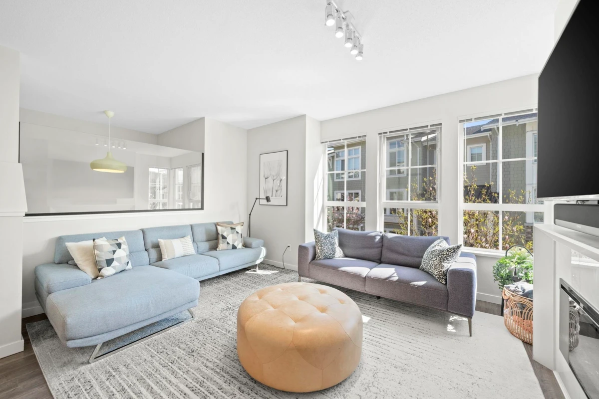 Living Room Photo of 67 5551 Admiral Way, Delta, BC