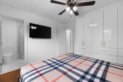 Laundry Room Photo of 14518 85a Avenue, Surrey, BC