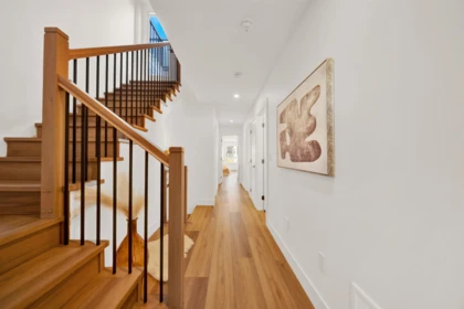 Entry Foyer Photo of 16487 20 Avenue, Surrey, BC