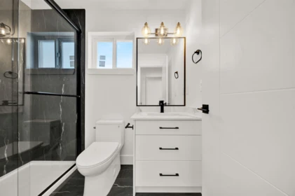 Guest Bathroom Photo of 16487 20 Avenue, Surrey, BC